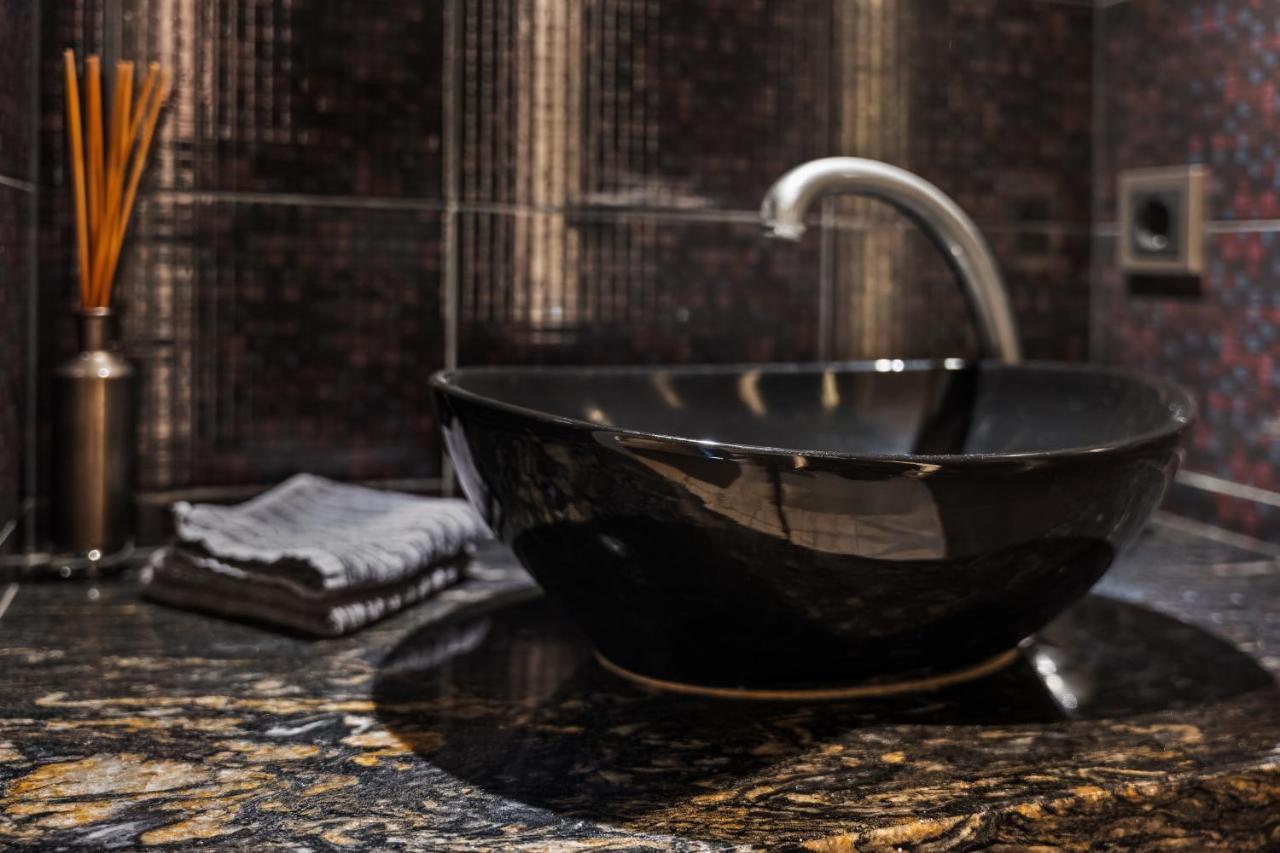 Secret Lounge - Cozy Studio With Sauna And Jacuzzi فيلنيوس المظهر الخارجي الصورة